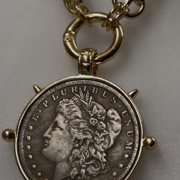 Elegant Gold Coin Pendant Necklace - Picture 4 of 4